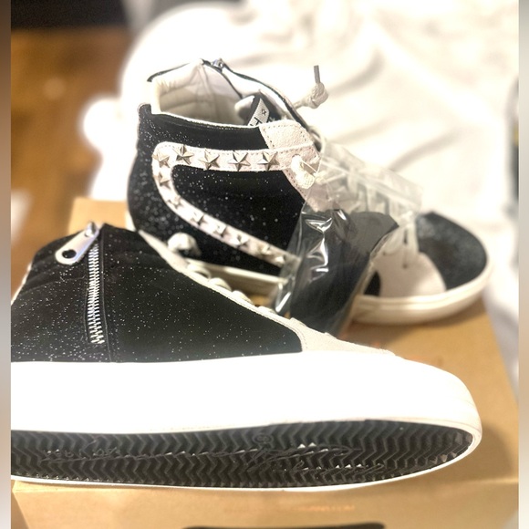 Brand new Vintage Havana dormy star high top sneakers. Size 8,*Never been worn* - Picture 4 of 6
